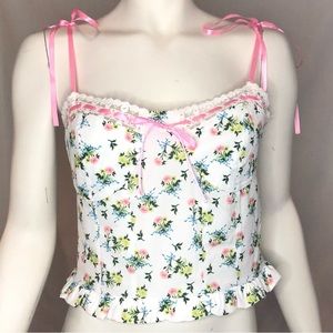 Cider woman’s white floral summer top size large